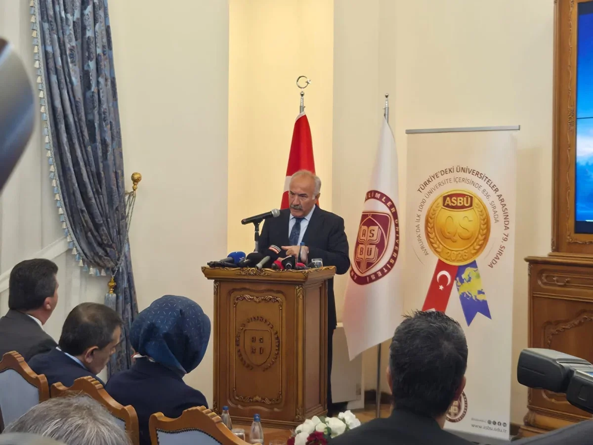 TİMBİR Yüksek İstişare Kurulu Başkanı Hacımüftüoğlu: Dijital dünyada kalıcı ve kıymetli içerikler üretmeliyiz