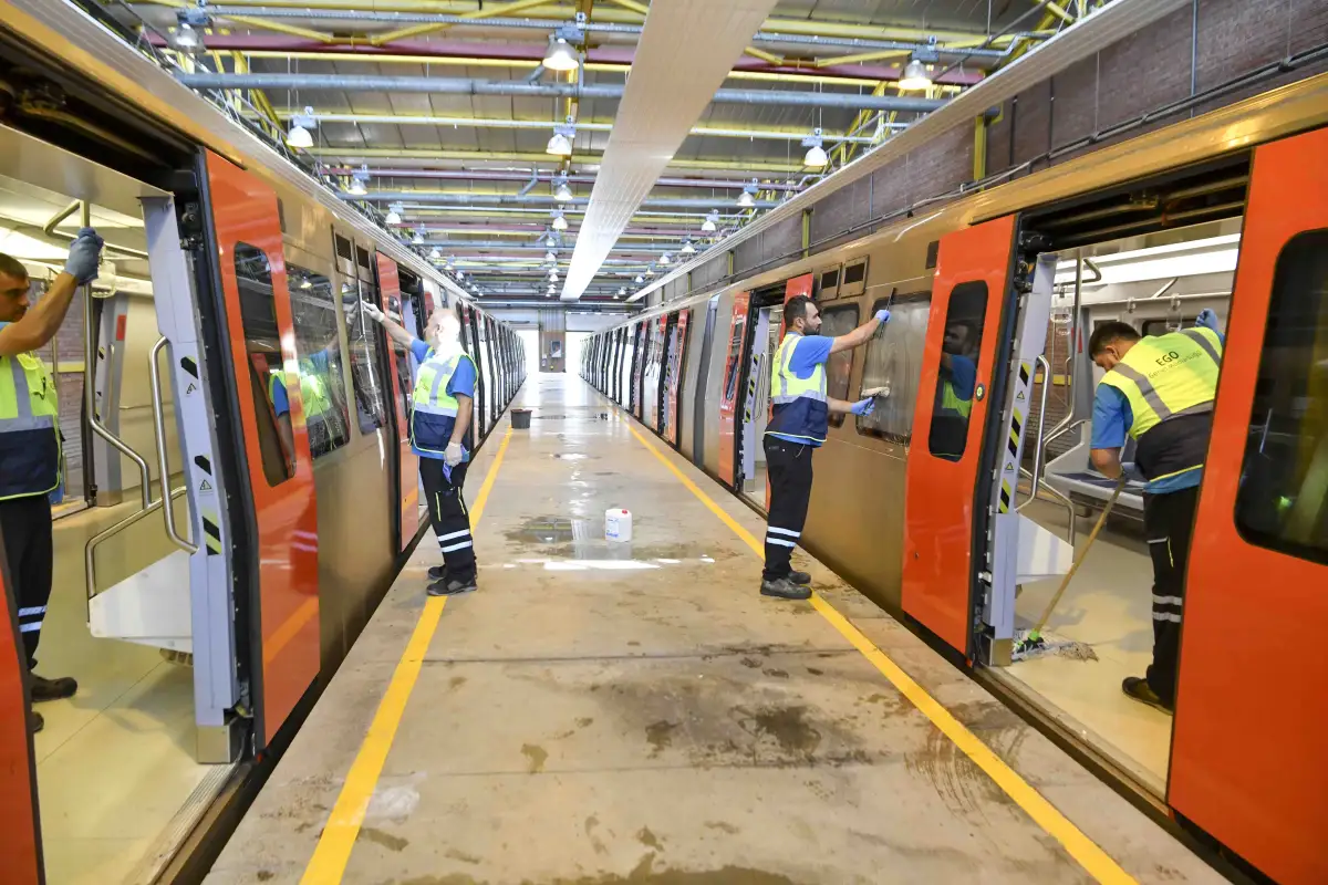 Metro ve ANKARAY’da hijyen mesaisi