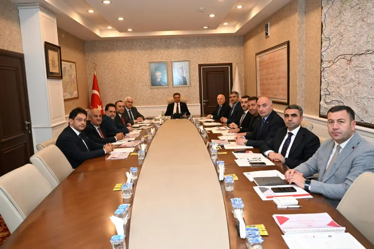 Özakalın’dan Aziziye Besi TDİOSB için mesaj: 302 yatırımcı yola çıktı