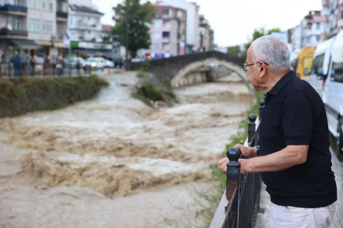 Ordu Büyükşehir Belediye Başkanı Güler sahada