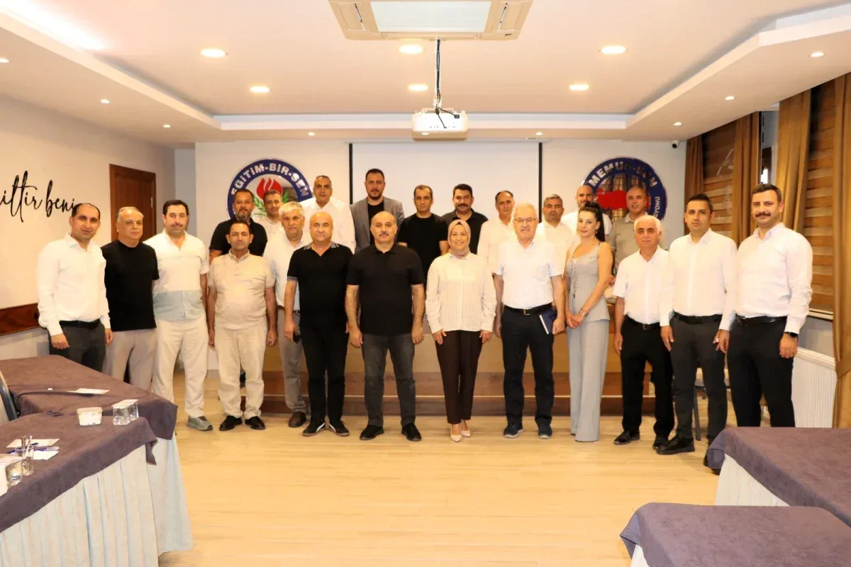 Eğitim-Bir-Sen Adana’da genel kurul sürecinde