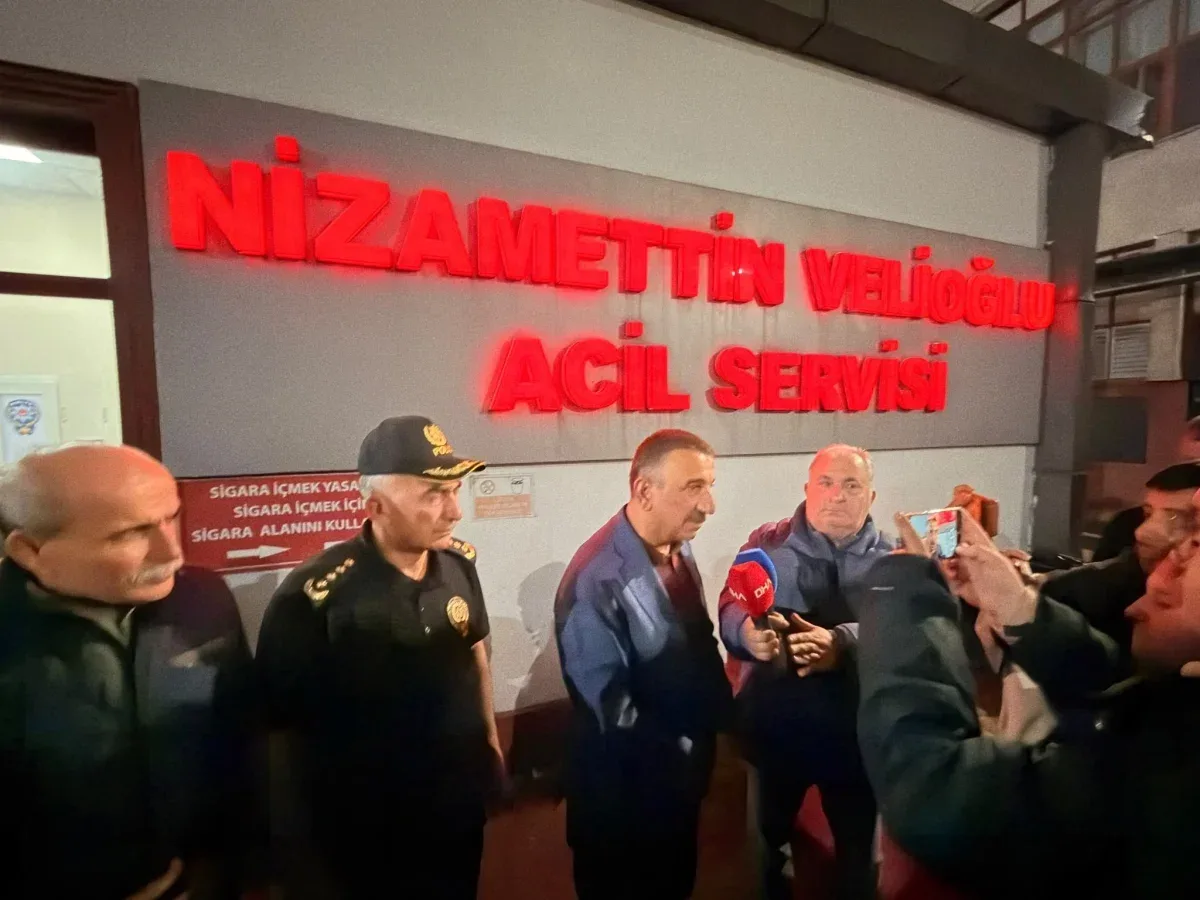 Vali Hacıbektaşoğlu, maden kazasında yaralanan işçiyi hastanede ziyaret etti