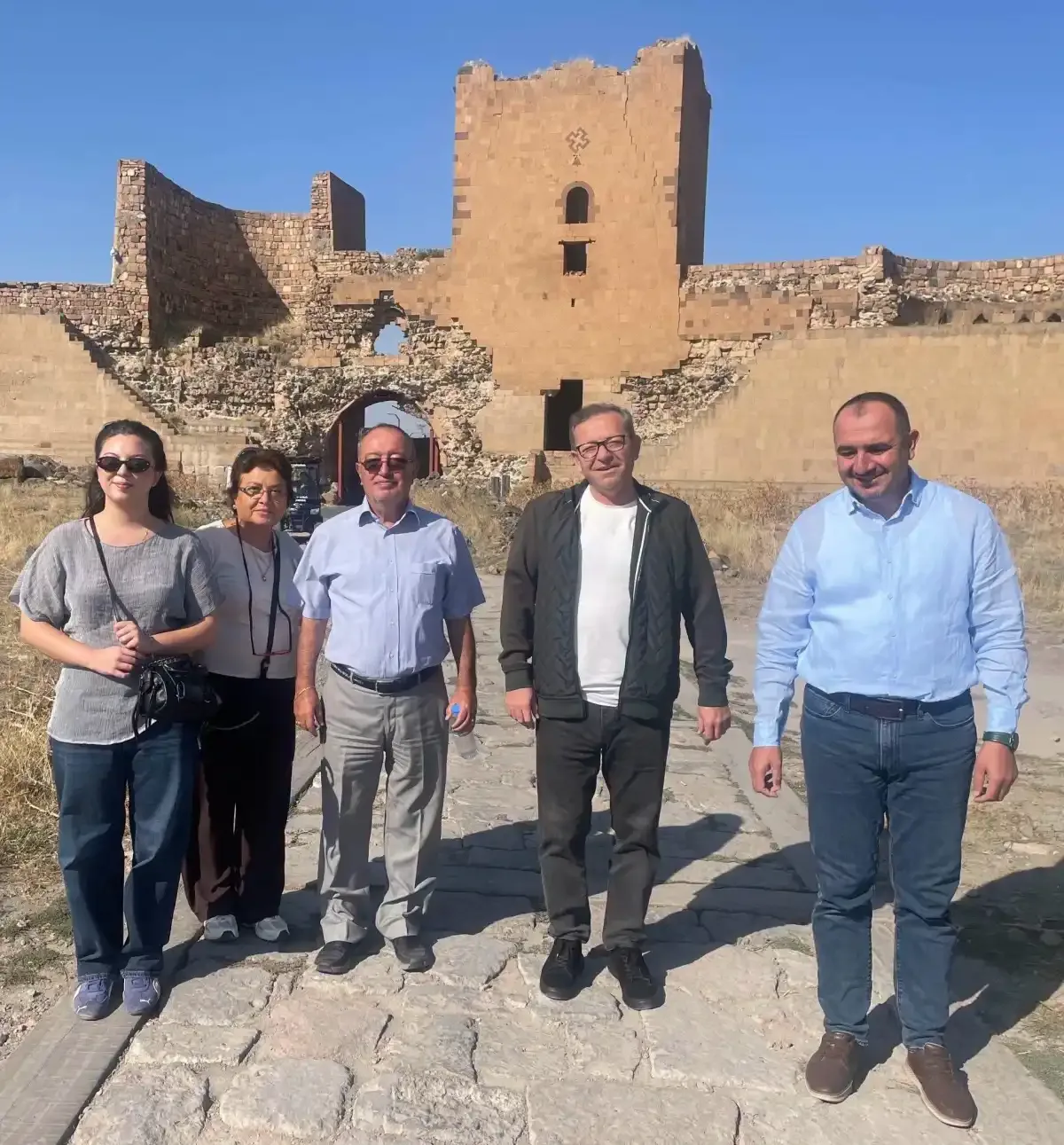 Kars Valisi Ziya Polat, UNESCO mirasını ziyaretti