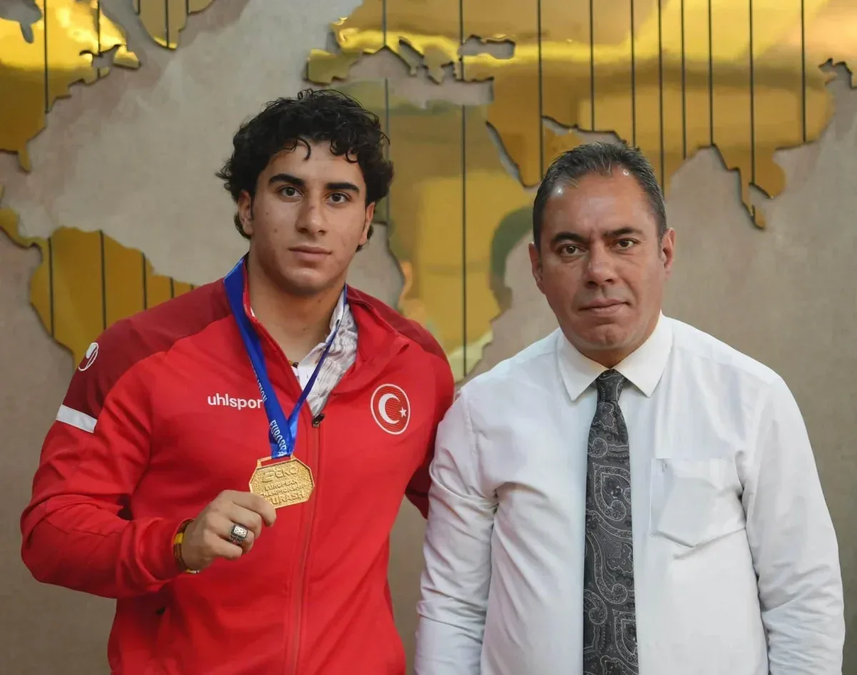 Başkan Senger, Avrupa Şampiyonu Diyar Savcı’yı ağırladı