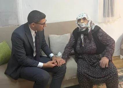 Güdül Kaymakamı Akar'dan Yaşlılar Günü ziyareti