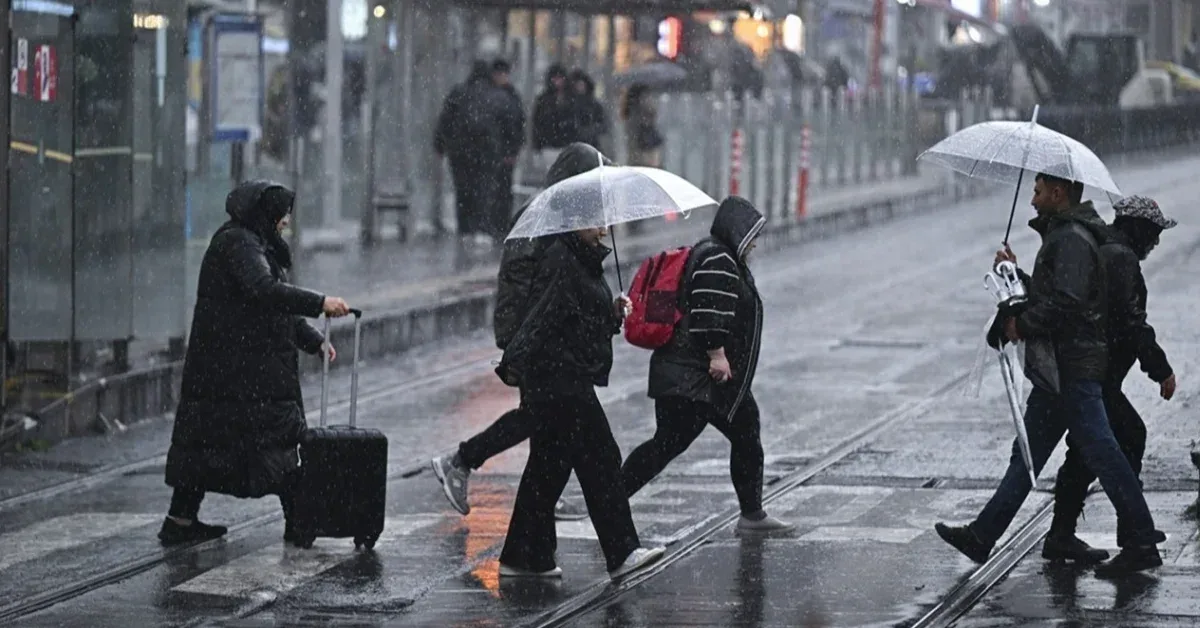 Hafta sonu planı yapanlar dikkat! Sağanak ve kuvvetli rüzgar geliyor