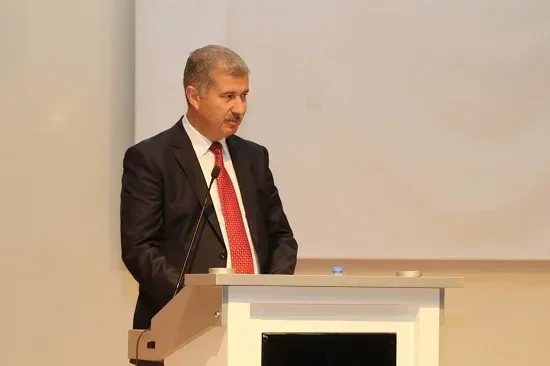 AİÇÜ'den üç akademisyen dünyanın en etkili bilim insanları listesinde