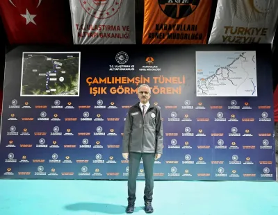 Bakan Uraloğlu: Ayder'e Seyahat süresini 55 dakikadan 35 dakikaya indireceğiz