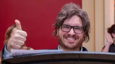 Sedat Can Öztoprak’a 2026’nın Uluslararası Başarı Gösteren En Başarılı Opera Sanatçısı ödülü