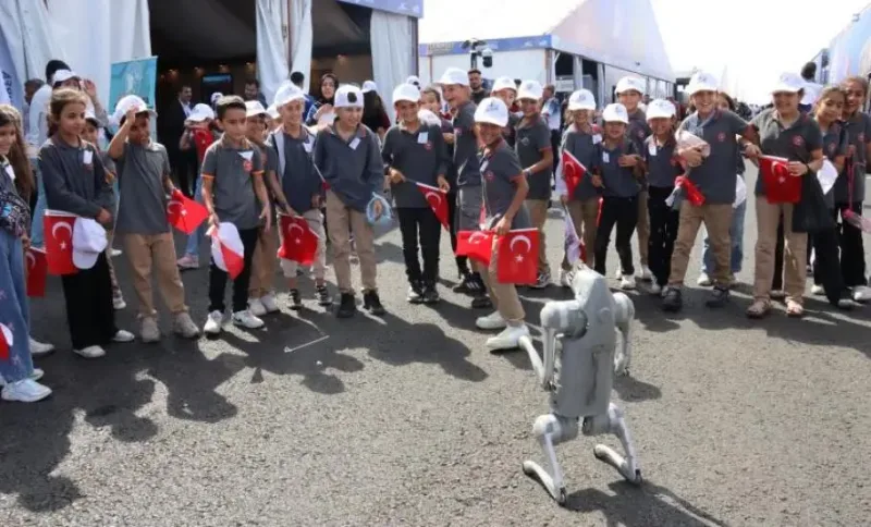 Şanlıurfa Büyükşehir’in Bilim Merkezi Standı TEKNOFEST'in ilgi odağı oldu